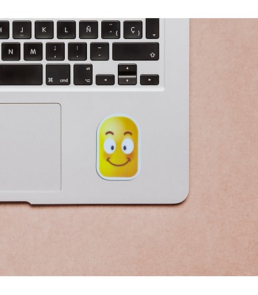 استیکر طرح ایموجی لبخند