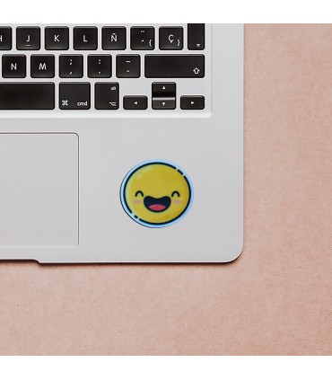 استیکر طرح ایموجی خنده