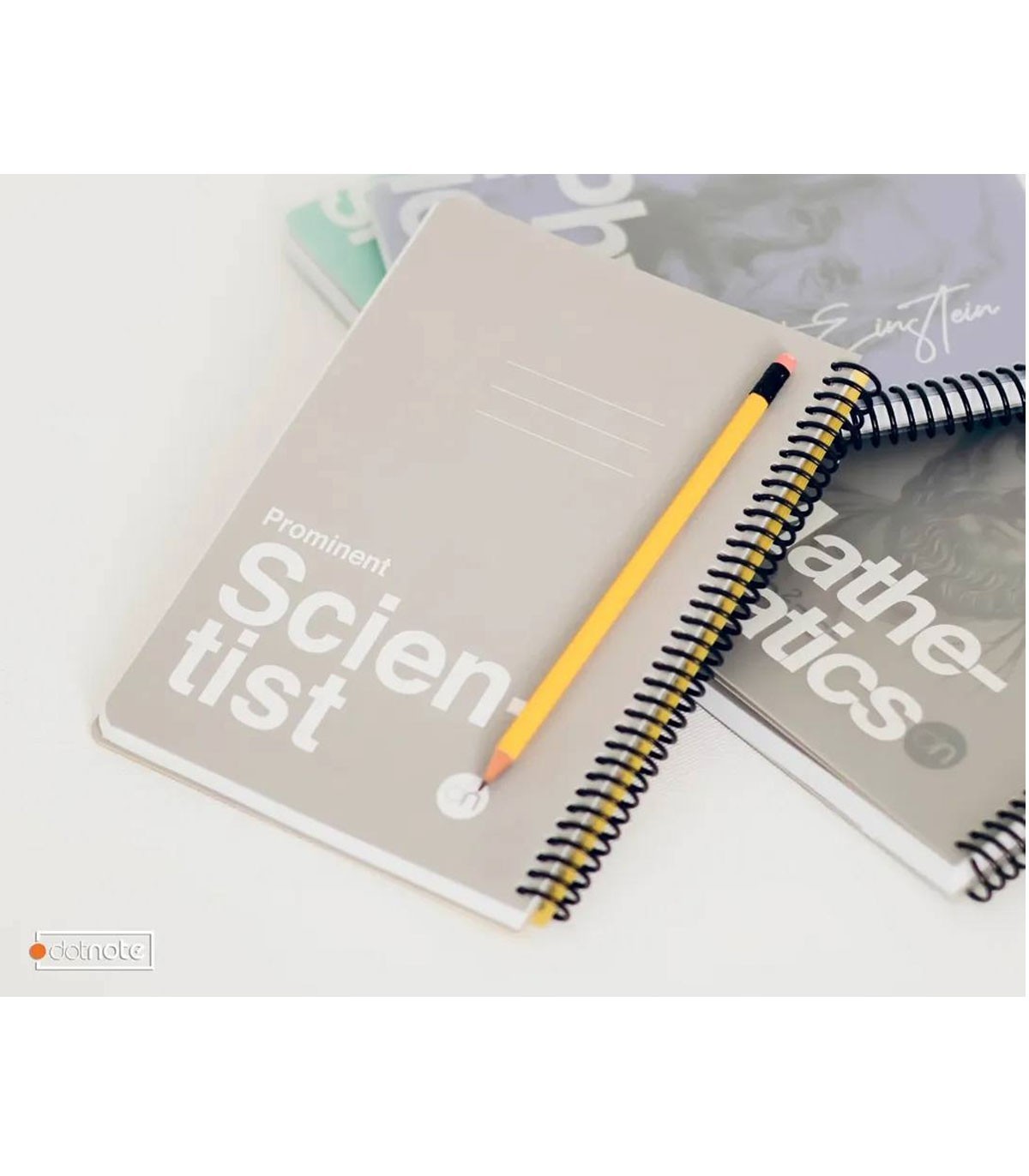 دفتر 100 برگ وزیری شیمی دات نوت سری چهره‌ها